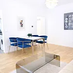 Apartment Cozy In Kreuzberg Niederdorla